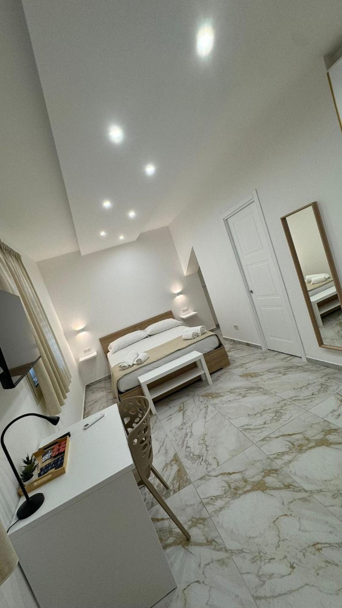 Morgana Sea Bed & Breakfast คาตาเนีย ภายนอก รูปภาพ