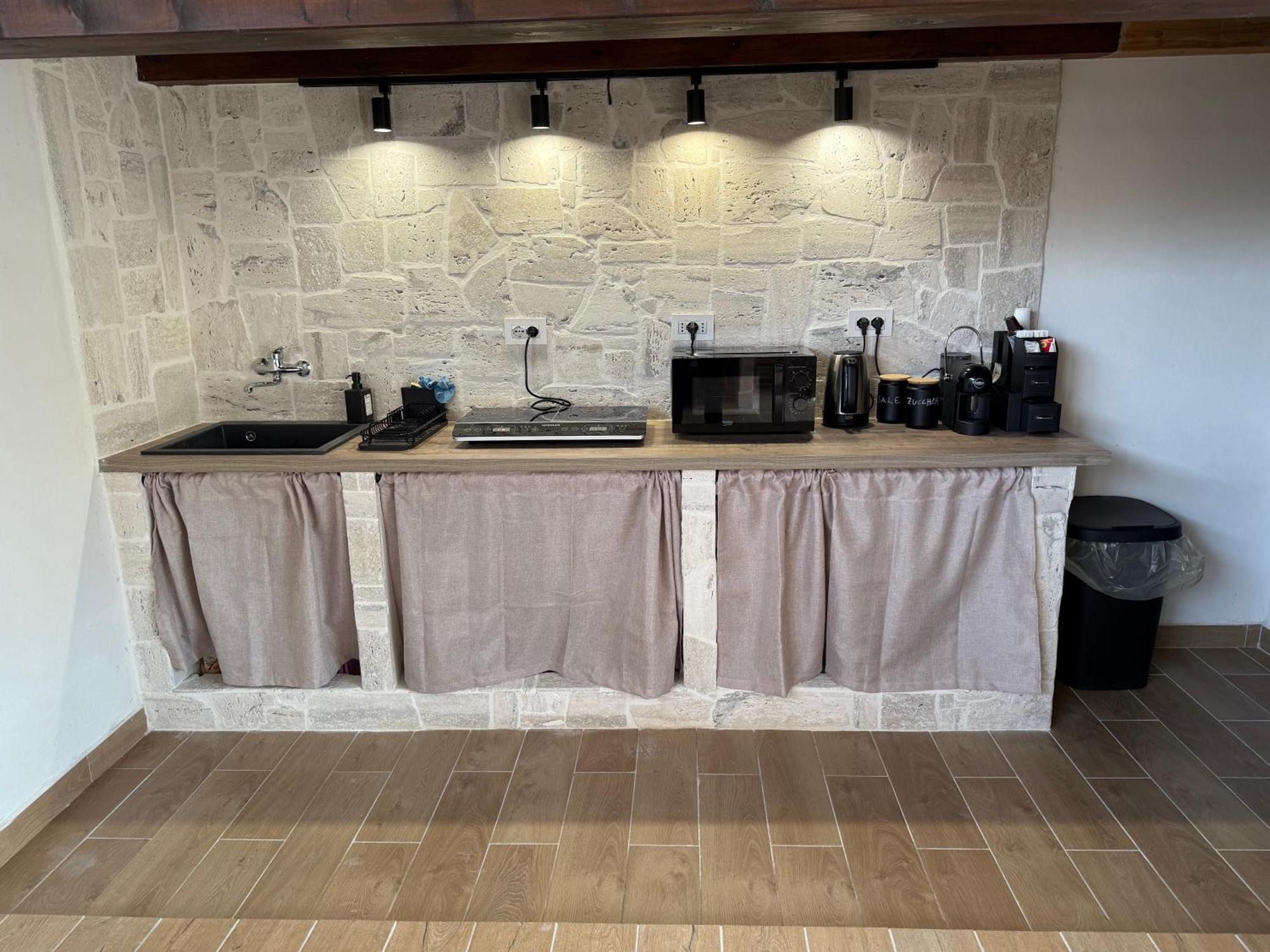 Morgana Sea Bed & Breakfast คาตาเนีย ภายนอก รูปภาพ